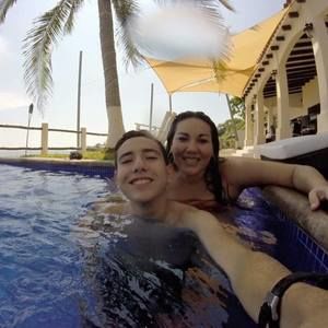 Meet your Posher, Douglas